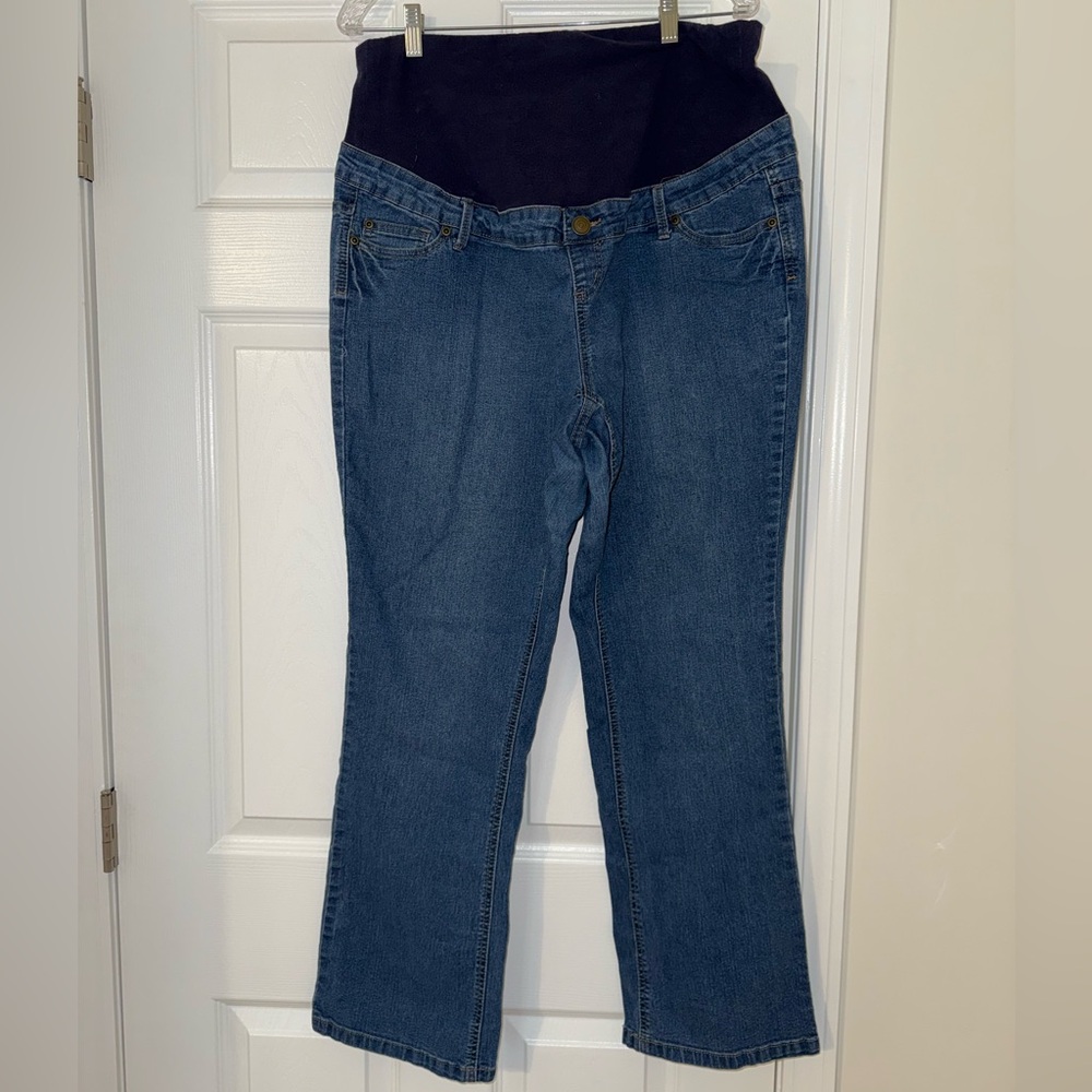 Hybrid & Company Classic Blue Jeans